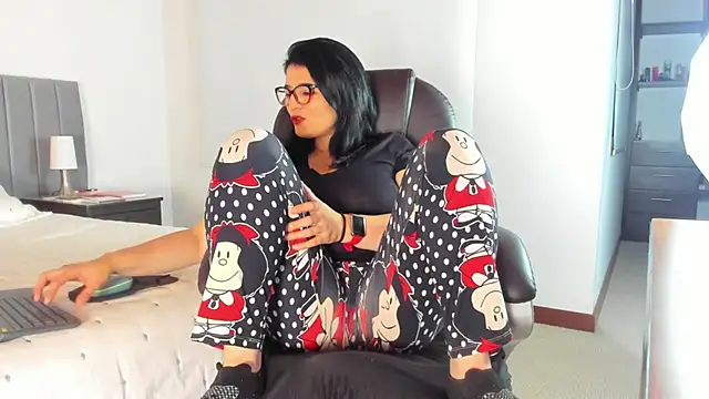 adriana71 online show from December 3, 3:14 am