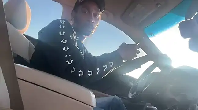 Snapshot of ITSONLYKENNY chatting on January 28, 9:50 pm ITSONLYKENNY online show from January 28, 9:50 pm