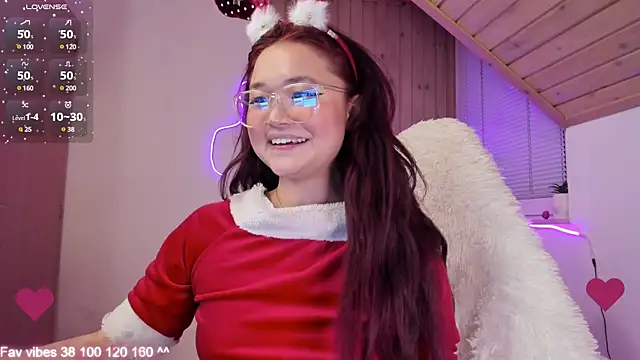 Snapshot of elizziMeiko__ chatting on December 23, 12:46 am elizziMeiko online show from December 23, 12:46 am