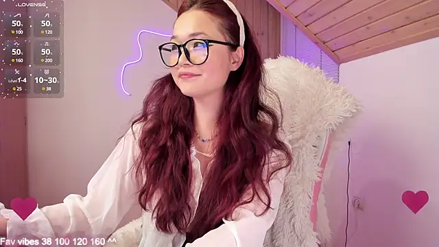 Snapshot of elizziMeiko__ chatting on January 19, 3:08 am elizziMeiko online show from January 19, 3:08 am