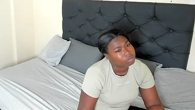 Cristale69 online show from February 5, 6:45 pm