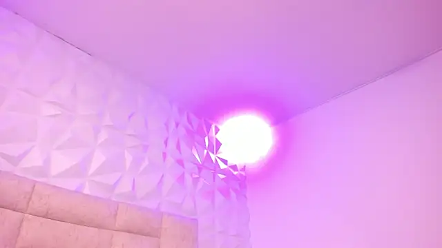 PauletteJ online show from April 21, 11:49 am