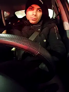 Snapshot of J0nyhson chatting on December 4, 4:11 am J0nyhson online show from December 4, 4:11 am