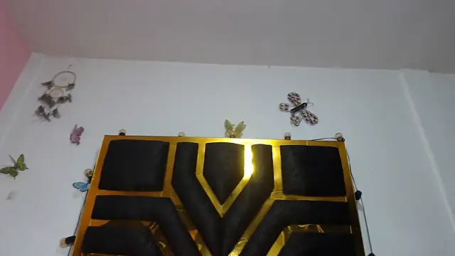 Snapshot of Helennahot chatting on September 19, 12:17 pm Helennahot online show from September 19, 12:17 pm
