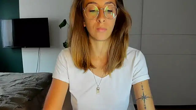 DesireMore90 online show from September 16, 1:23 pm