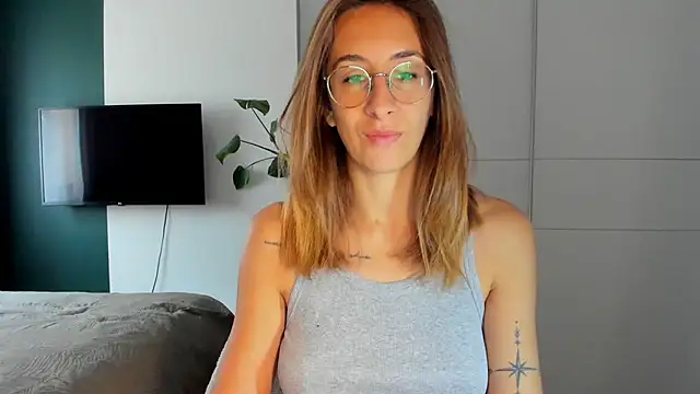 DesireMore90 online show from October 5, 10:57 am