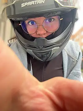 abbyhall  online show from April 19, 1:43 pm