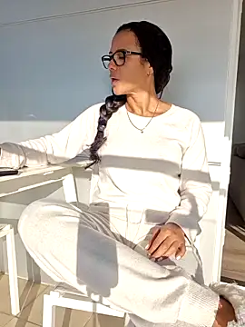 Allana Squirt online show from November 27, 8:38 am