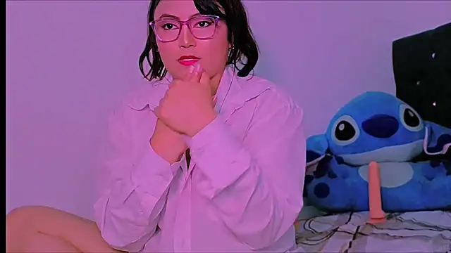 Snapshot of KathieBurning chatting on December 14, 2:42 pm KathieBurning online show from December 14, 2:42 pm