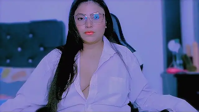 KathieBurning online show from November 5, 8:31 pm