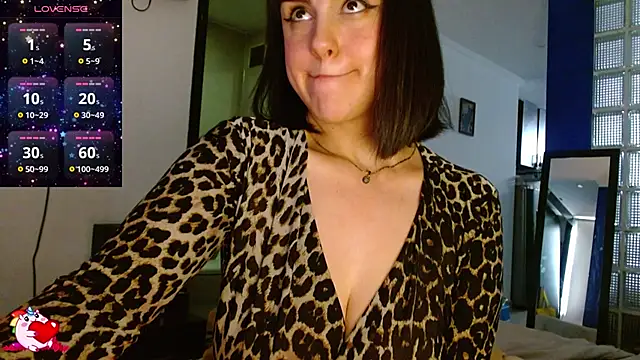 Snapshot of collette_beaufoy_ chatting on December 12, 12:44 pm collette beaufoy online show from December 12, 12:44 pm