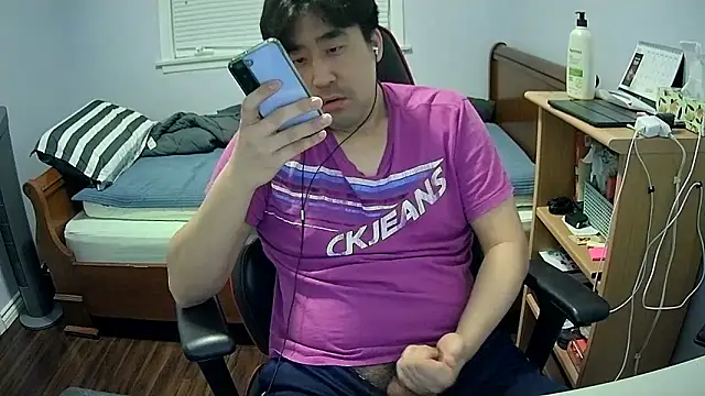 Snapshot of Koreanboy171 chatting on March 31, 4:02 am Koreanboy171 online show from March 31, 4:02 am