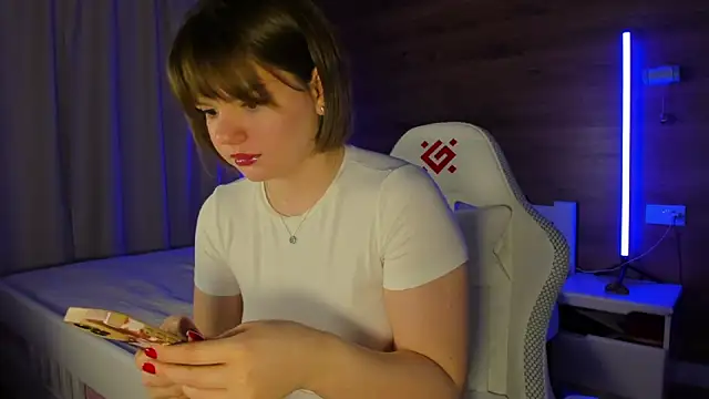 Elizabeth Hottie  online show from April 17, 11:41 pm