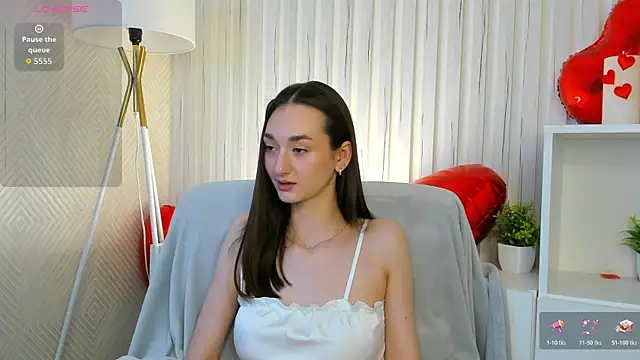 Snapshot of Kelly_Powell chatting on June 14, 2:24 am Kelly Powell online show from June 14, 2:24 am