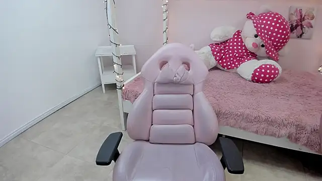 SALMA G online show from January 30, 1:42 pm