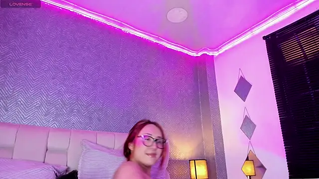 Snapshot of vanesaa_blake chatting on January 24, 3:00 am vanesaa blake online show from January 24, 3:00 am