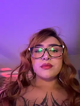 Snapshot of vanesaa_blake chatting on December 4, 2:10 am vanesaa blake online show from December 4, 2:10 am