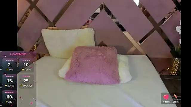 SHANONCLARK online show from March 20, 1:13 am