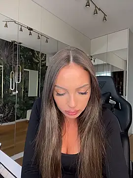 MileySin1111 online show from December 2, 11:59 am