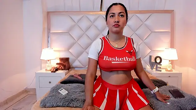 Snapshot of brittany069 chatting on November 1, 8:33 pm brittany069 online show from November 1, 8:33 pm