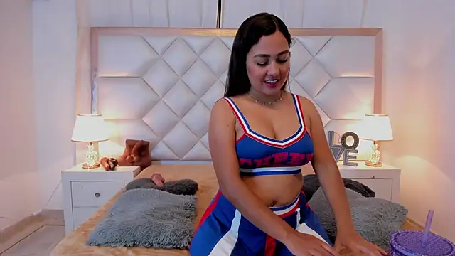 Snapshot of brittany069 chatting on November 12, 4:02 am brittany069 online show from November 12, 4:02 am