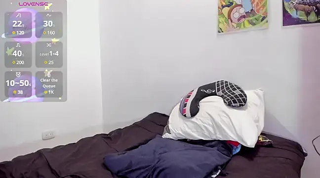 Snapshot of Aron_Baylor chatting on March 13, 8:59 am Aron Baylor online show from March 13, 8:59 am