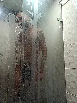 Snapshot of Aron_Baylor chatting on September 15, 6:24 am Aron Baylor online show from September 15, 6:24 am