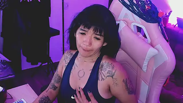 annie walker6 online show from March 6, 3:24 am