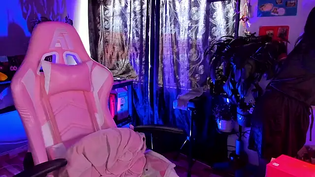 annie walker6 online show from January 12, 7:30 pm