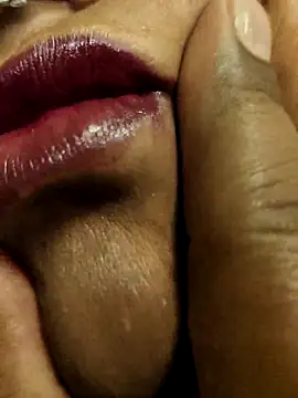 Snapshot of flamingoss chatting on October 17, 8:11 pm flamingoss online show from October 17, 8:11 pm