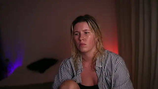 moonamii online show from September 9, 6:29 pm