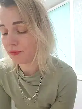 Snapshot of Linda_Gregory chatting on February 12, 6:08 am Linda Gregory online show from February 12, 6:08 am