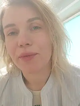 Snapshot of Linda_Gregory chatting on February 25, 11:11 pm Linda Gregory online show from February 25, 11:11 pm