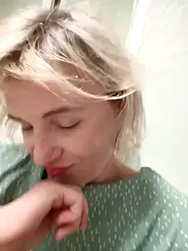 Snapshot of Linda_Gregory chatting on September 9, 1:27 am Linda Gregory online show from September 9, 1:27 am