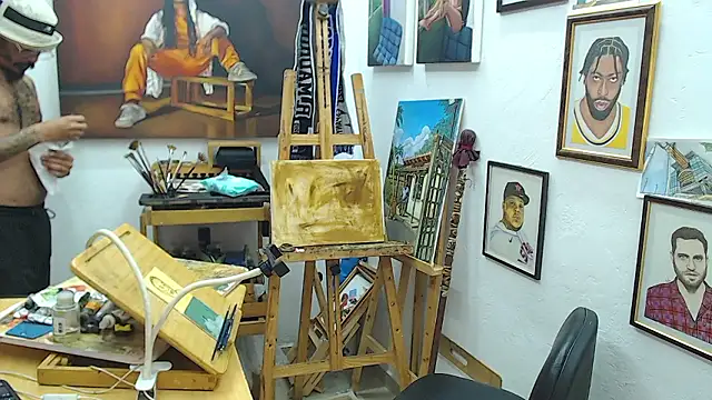 Snapshot of color_beat17 chatting on December 9, 12:51 pm color beat17 online show from December 9, 12:51 pm