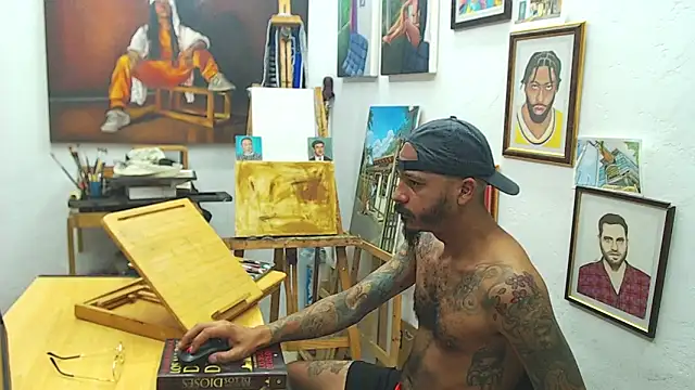 Snapshot of color_beat17 chatting on February 1, 7:23 pm color beat17 online show from February 1, 7:23 pm