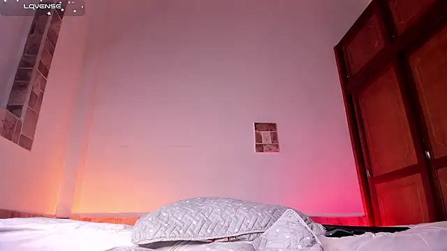 AnnaFoox1 online show from November 15, 4:10 am