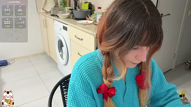 ShiroiFubuki online show from December 2, 6:58 pm