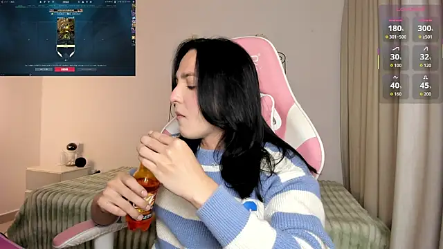 Snapshot of Jiggly__ chatting on October 2, 12:06 am Jiggly online show from October 2, 12:06 am