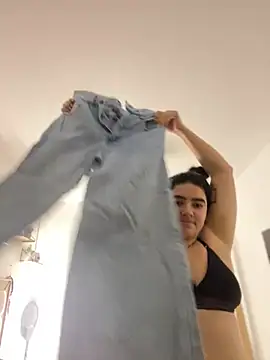 Lia flowers online show from February 2, 4:48 am