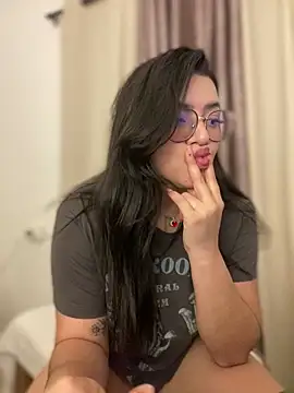 Lia flowers online show from February 20, 10:59 pm