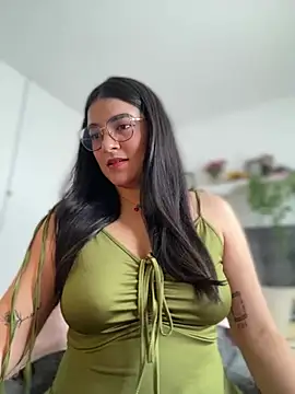 Lia flowers online show from February 23, 8:33 pm