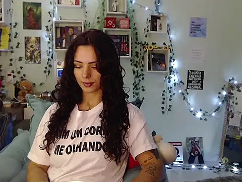 Snapshot of BeellyDance chatting on September 16, 6:20 pm BeellyDance online show from September 16, 6:20 pm