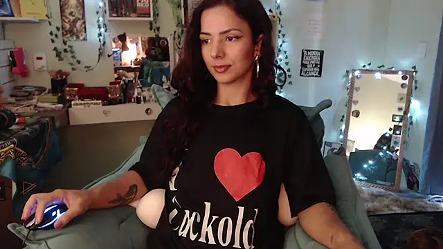 Snapshot of BeellyDance chatting on September 25, 7:50 pm BeellyDance online show from September 25, 7:50 pm