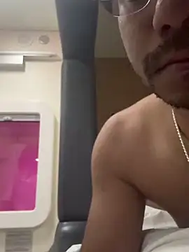 insanefreak69 online show from December 3, 5:20 am