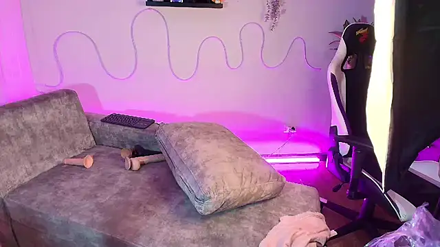 a belladanger online show from February 27, 3:58 am