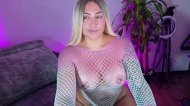 a belladanger online show from February 2, 1:37 am