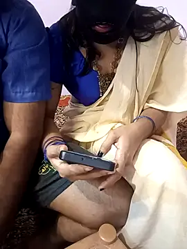 Mallu-Gayathri Arun online show from February 5, 2:05 pm