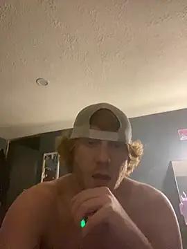 Snapshot of hottestcouplevaa chatting on December 30, 10:53 am hottestcouplevaa online show from December 30, 10:53 am