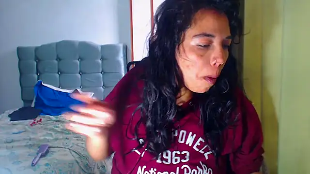 AmaraRoberts420 online show from January 11, 5:18 pm